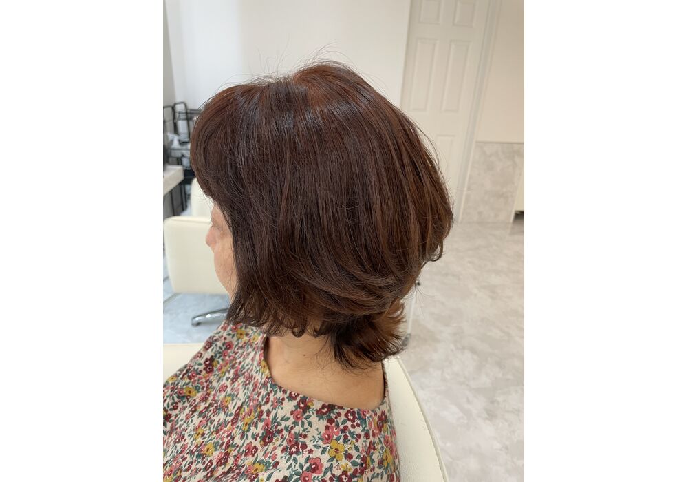 女性ミディアム髪型