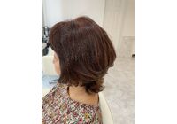 女性ミディアム髪型