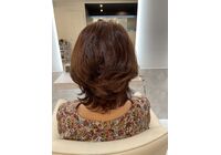 女性ミディアム髪型