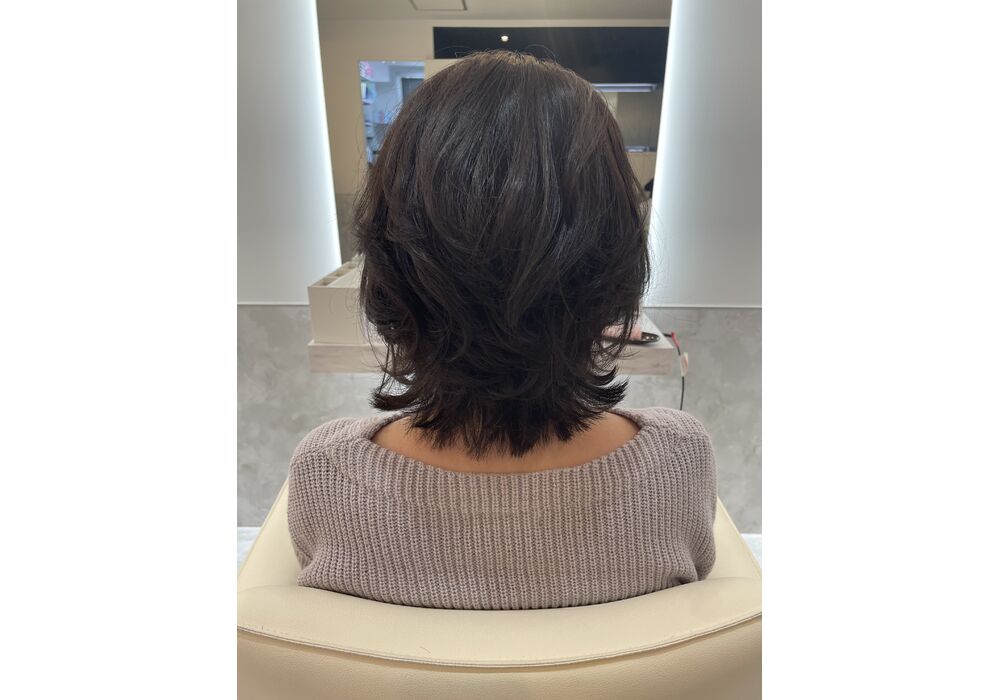 女性ボブ髪型　写真