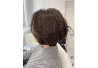 女性ボブスタイル　写真